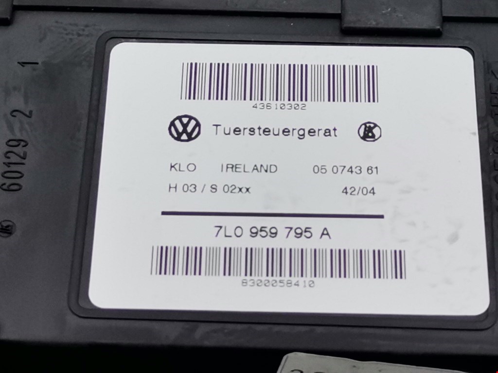 Стеклоподъемник электрический двери задней левой Volkswagen Touareg 1 купить в России