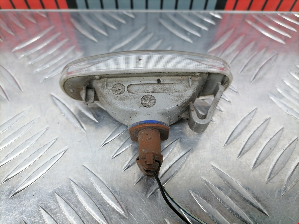 Повторитель указателя поворота левый Fiat Punto 3 (199/310) купить в России