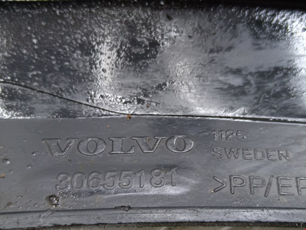Накладка декоративная (молдинг) переднего левого крыла Volvo XC90 1 купить в Беларуси