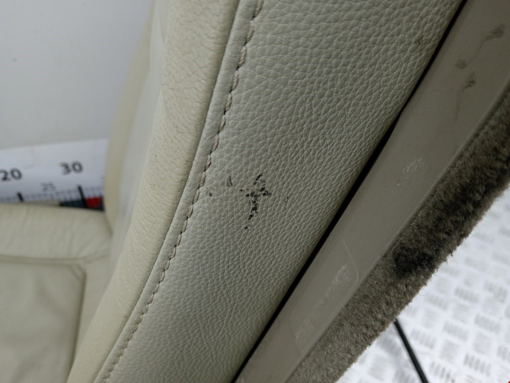 Сиденье салонное заднее Volvo XC90 1 купить в России