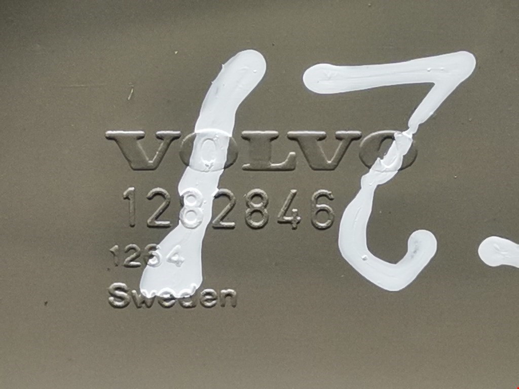 Кожух рулевой колонки Volvo XC90 1 купить в Беларуси