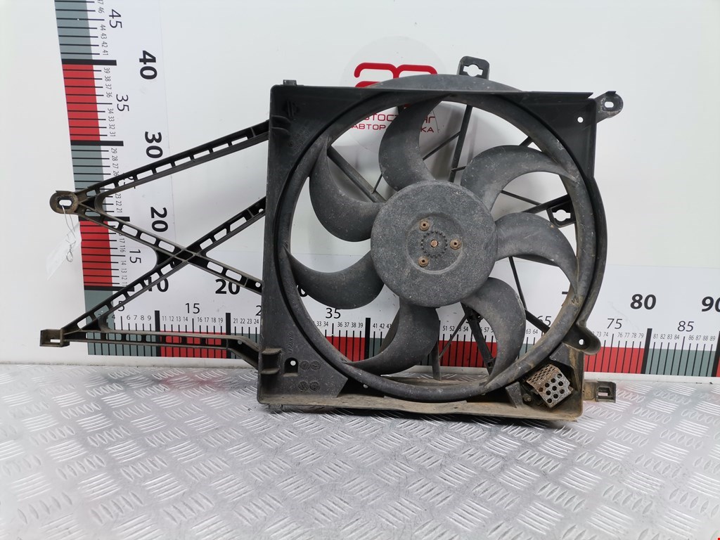 Вентилятор радиатора основного Opel Astra H