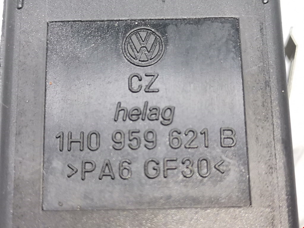 Кнопка обогрева заднего стекла Volkswagen Golf 3 купить в Беларуси