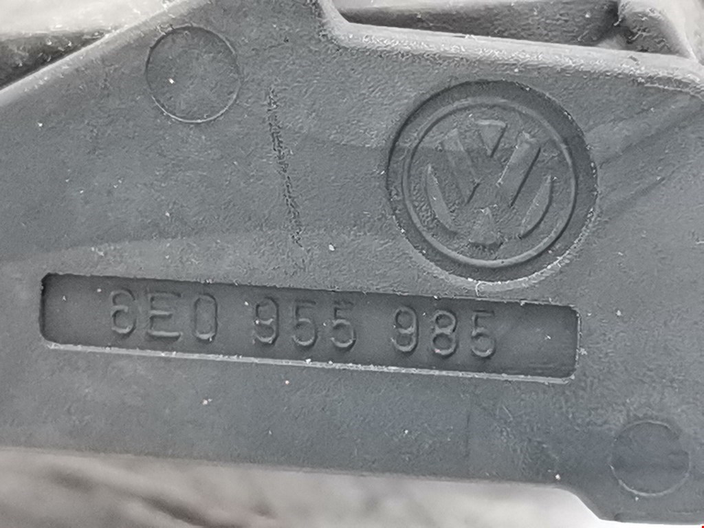 Форсунка омывателя лобового стекла Volkswagen Golf 4 купить в России