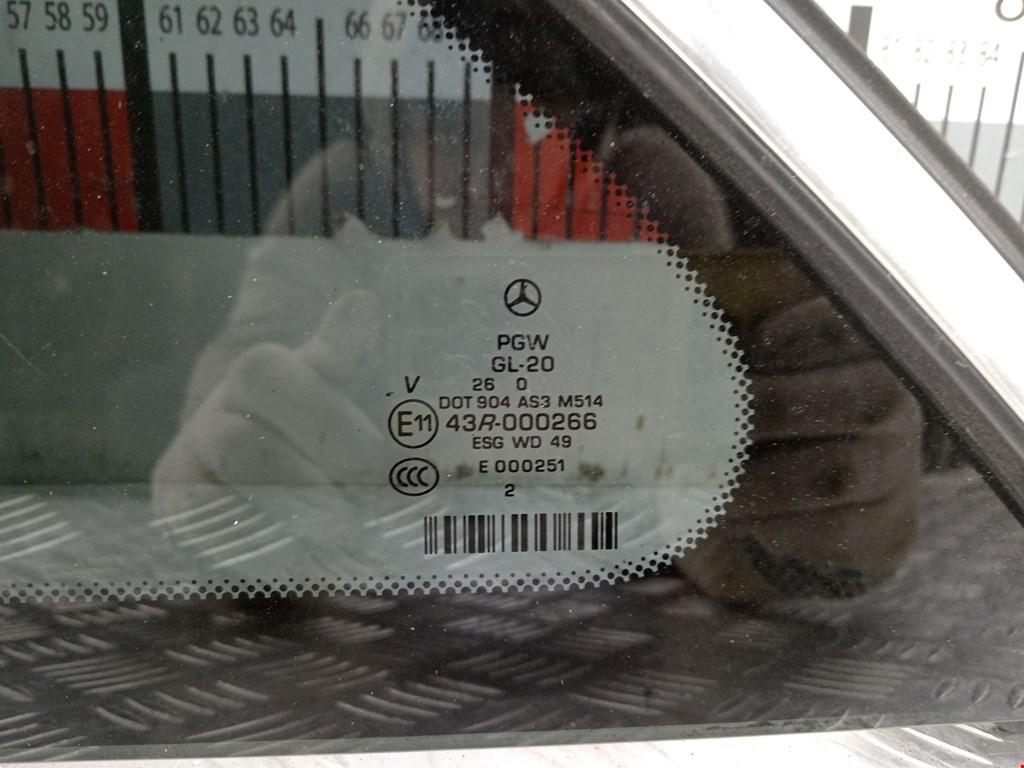 Стекло кузовное заднее левое Mercedes R-Class (W251) купить в России