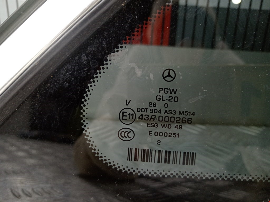 Стекло кузовное заднее правое Mercedes R-Class (W251) купить в Беларуси