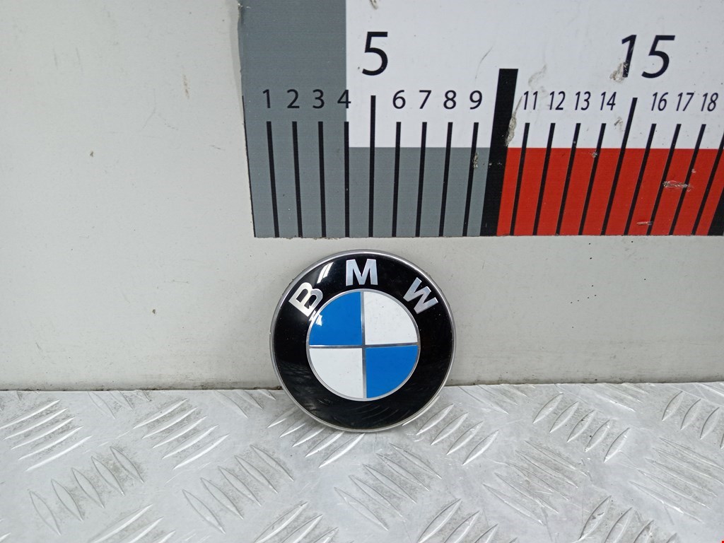 Эмблема (значок) BMW 1-Series (E81/E82/E87/E88) купить в Беларуси