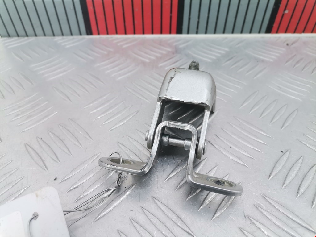 Петля крышки (двери) багажника Citroen C3 2 купить в России