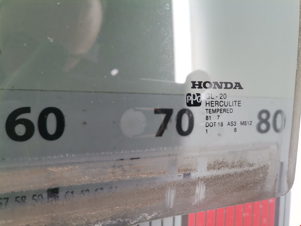 Стекло двери задней левой Honda Pilot 1 купить в России