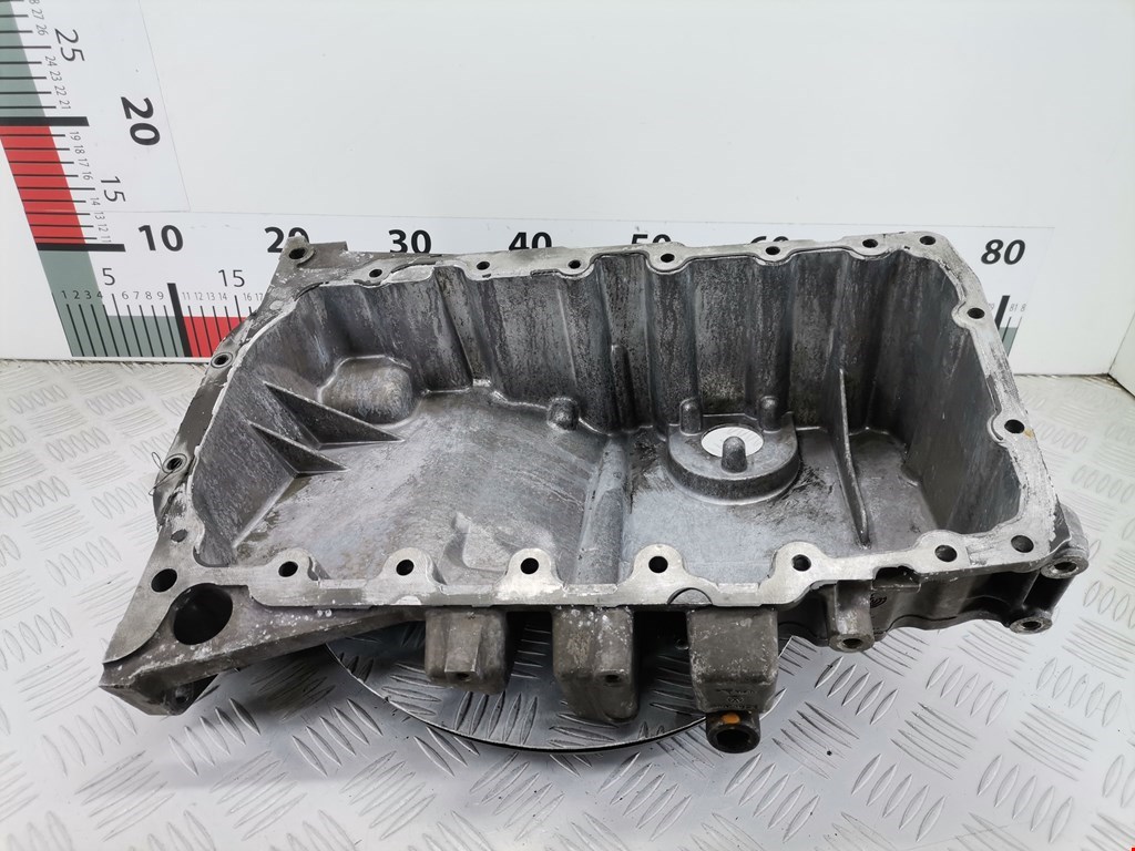 Поддон двигателя Audi A4 B7 купить в России