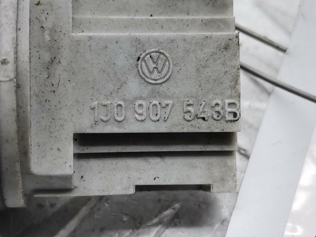 Датчик температуры воздуха Volkswagen Golf 4 купить в России