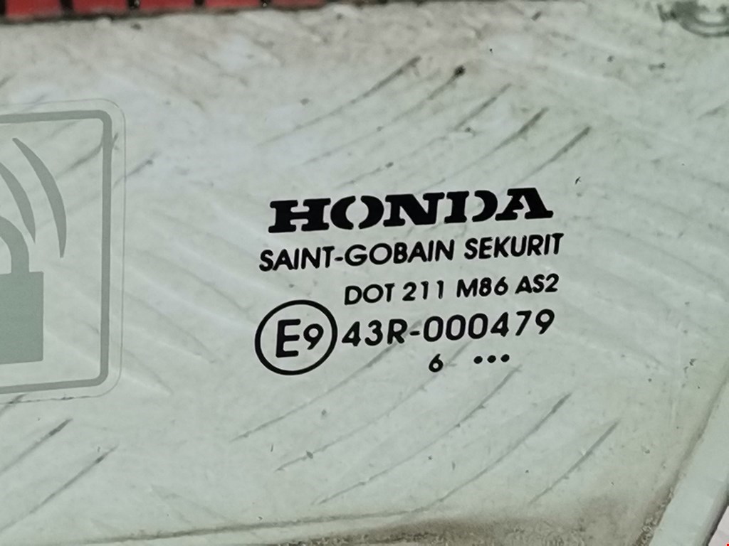 Стекло двери передней левой Honda Civic 8 купить в России