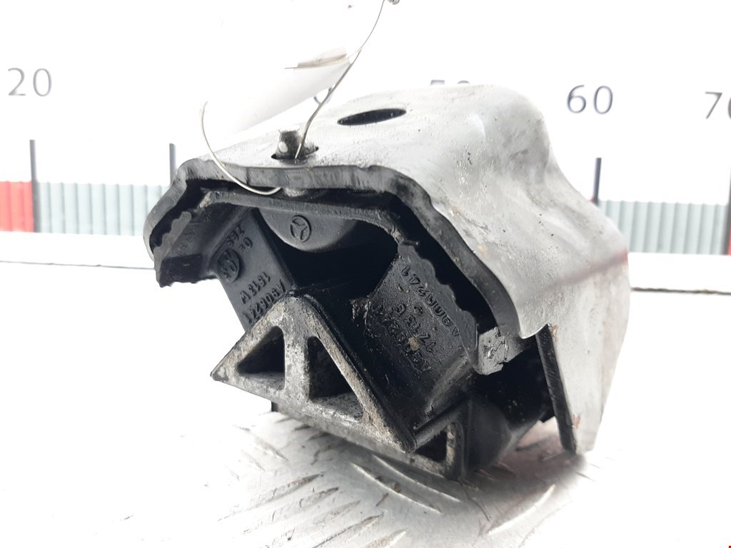 Подушка (опора) крепления двигателя Volkswagen Crafter 1 купить в России