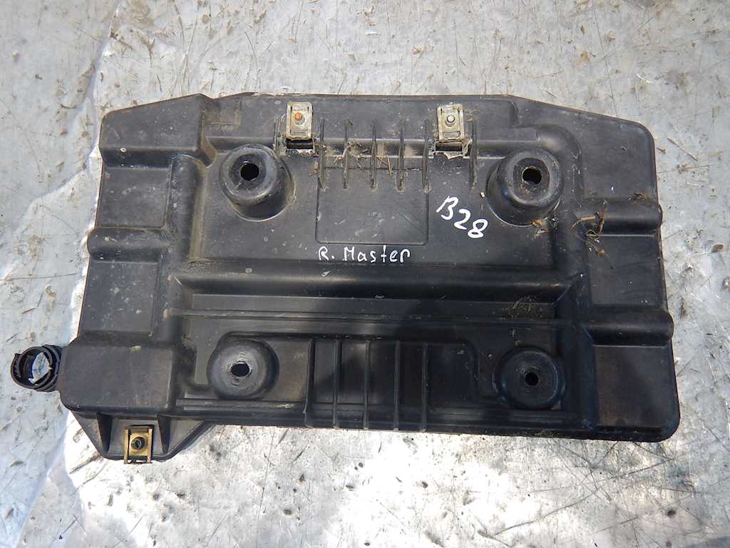 Крепление (корпус) аккумулятора Renault Master 2