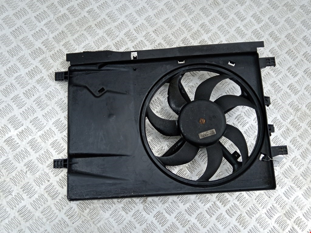 Вентилятор радиатора основного Opel Corsa D