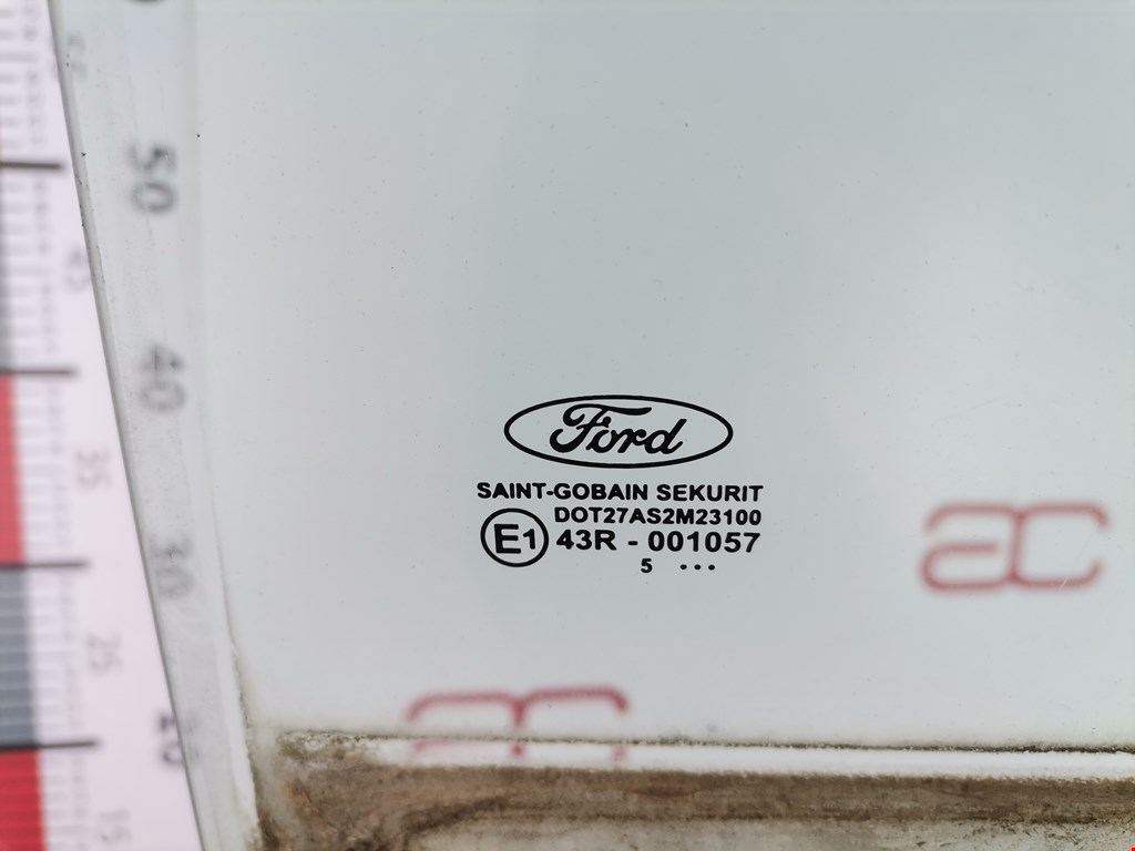 Стекло двери задней левой Ford Focus 2 купить в Беларуси