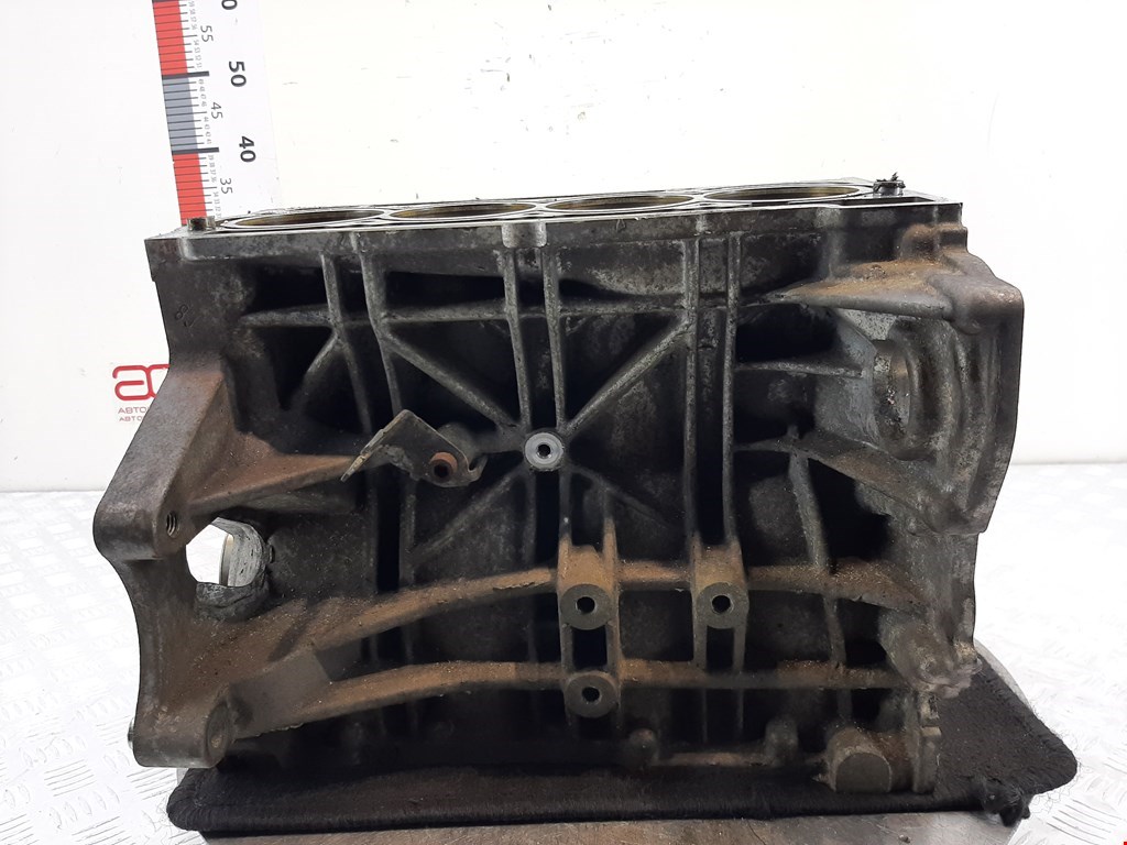 Блок двигателя (блок цилиндров) Volkswagen Golf 5