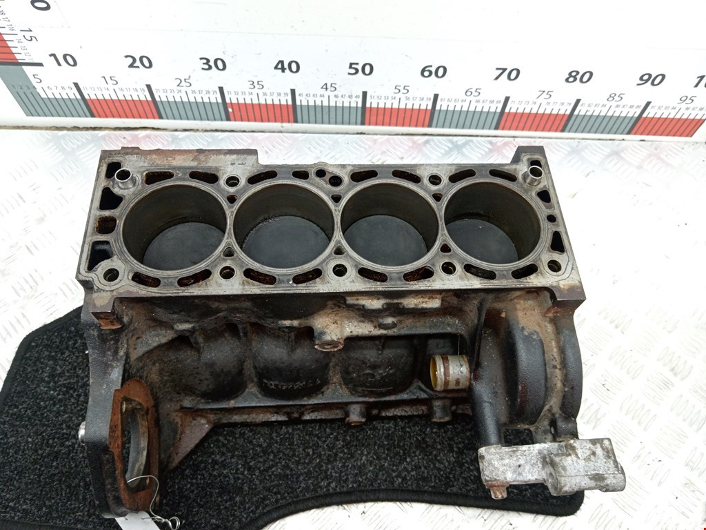 Блок двигателя (блок цилиндров) Opel Vectra B купить в России