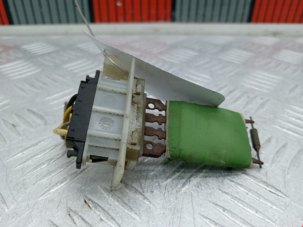 Резистор отопителя (сопротивление печки) Citroen Berlingo 1