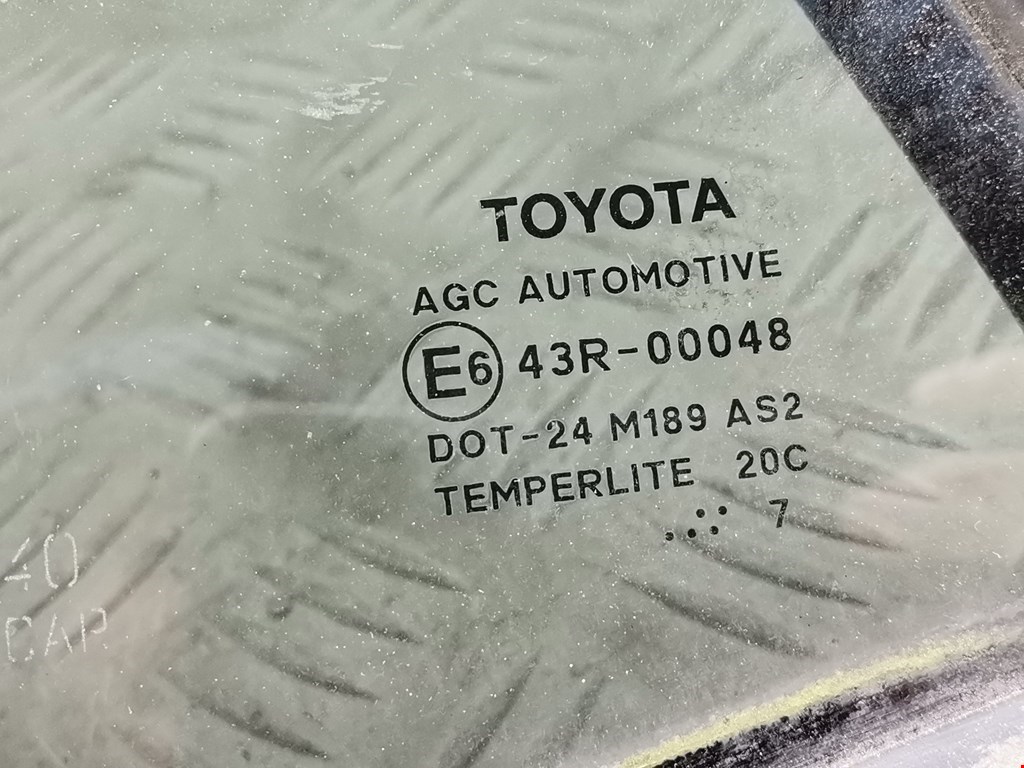 Стекло форточки двери задней левой Toyota Auris 1 (E150) купить в России