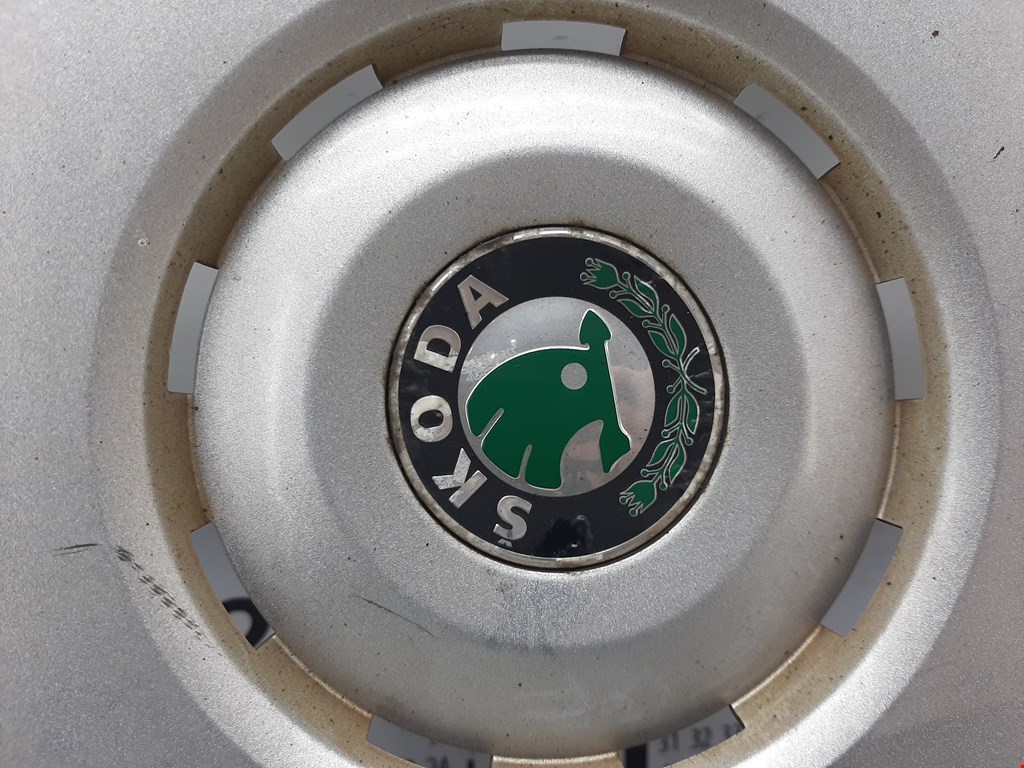 Колпак колесный Skoda Octavia 1Z купить в Беларуси