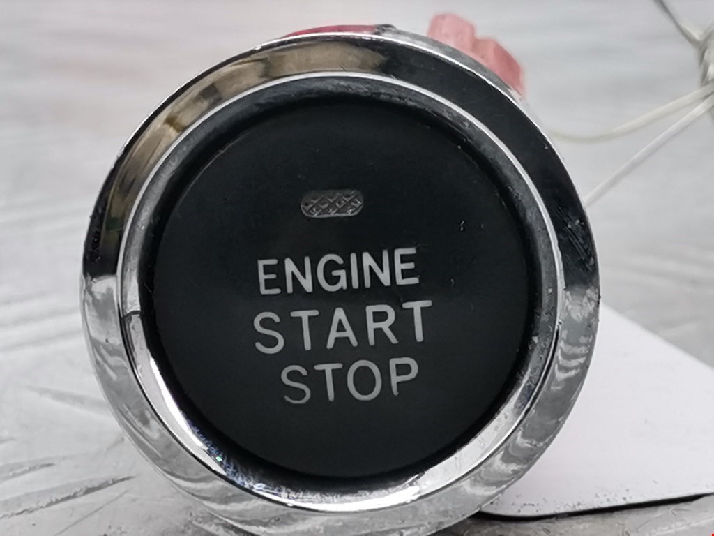 Кнопка старт-стоп (запуска двигателя) Toyota Auris 1 (E150) купить в России