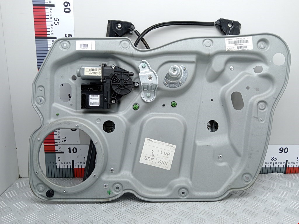 Стеклоподъемник электрический двери передней правой Volkswagen Touran 1 купить в России