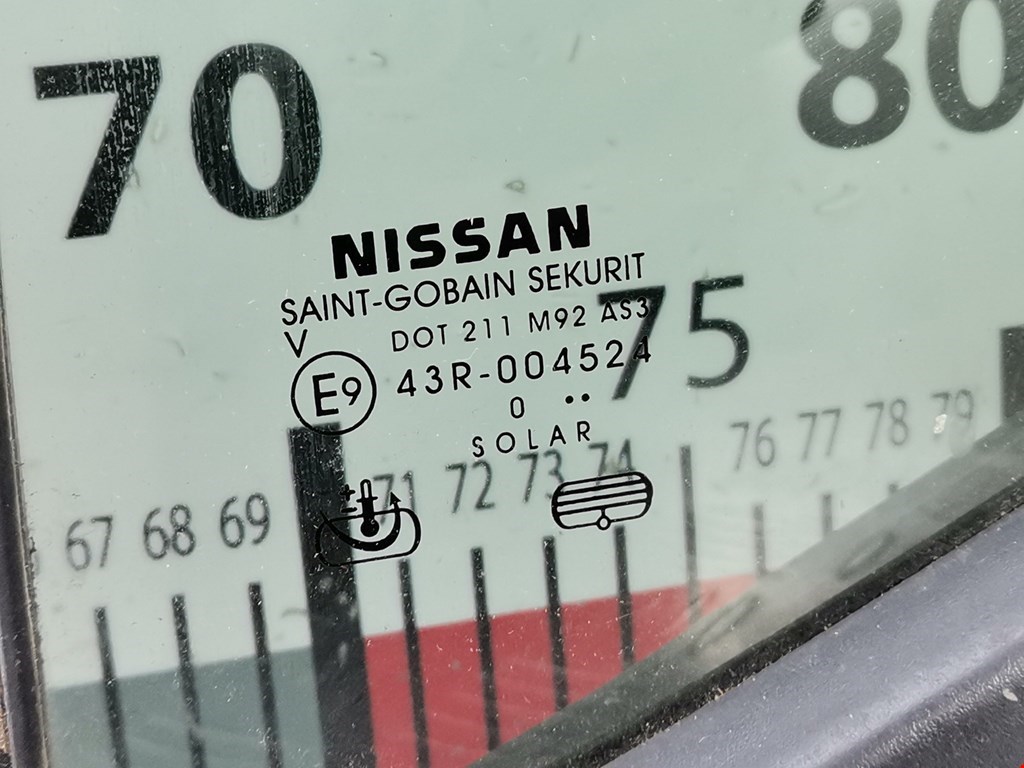 Стекло форточки двери задней левой Nissan Navara (D40) купить в Беларуси