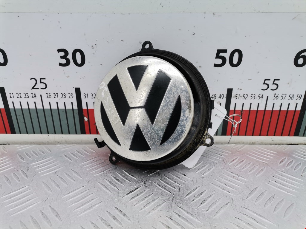 Ручка крышки багажника Volkswagen Golf 5 купить в Беларуси