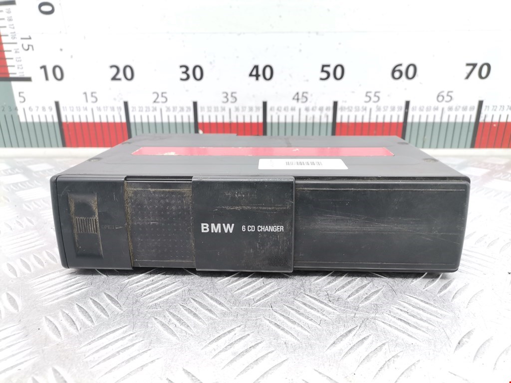 Чейнджер компакт дисков BMW 3-Series (E46)