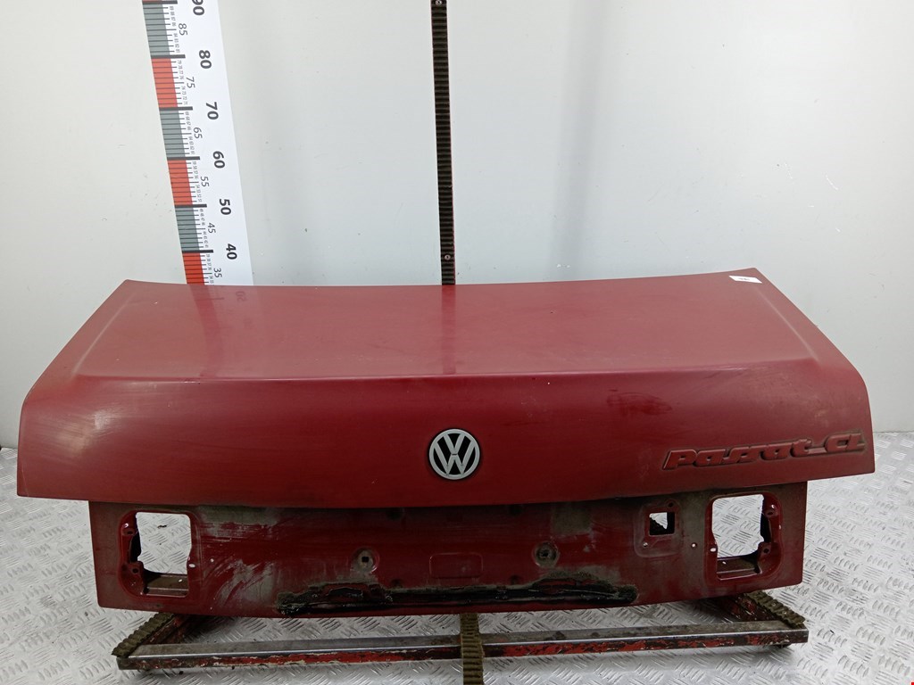 Крышка (дверь) багажника Volkswagen Passat 3