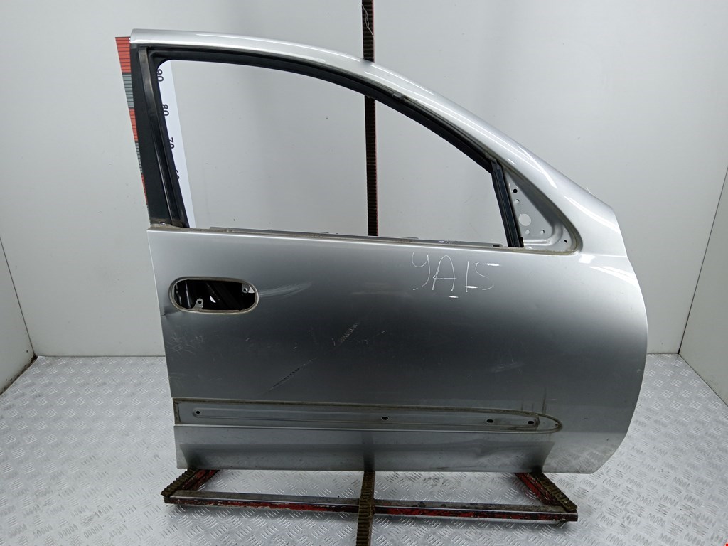Дверь передняя правая Nissan Almera N16