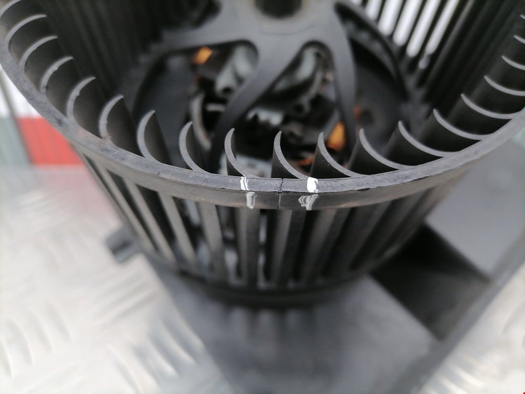 Моторчик печки (вентилятор отопителя) Volkswagen Lupo купить в России