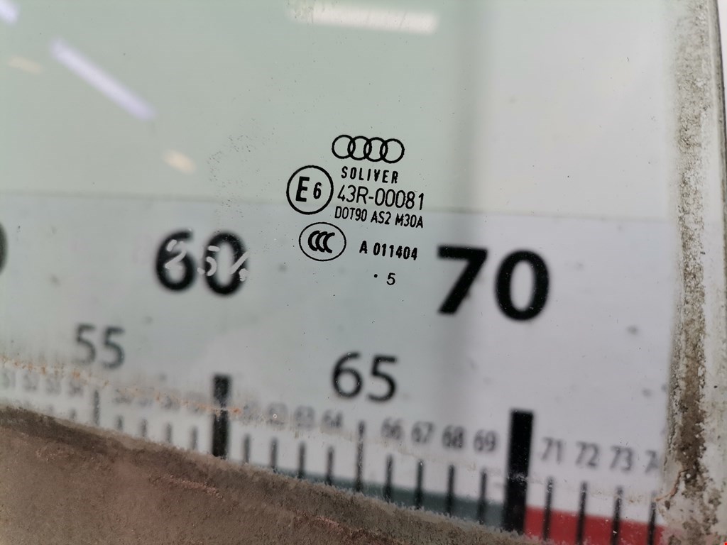 Стекло двери задней правой Audi A6 C6 купить в России