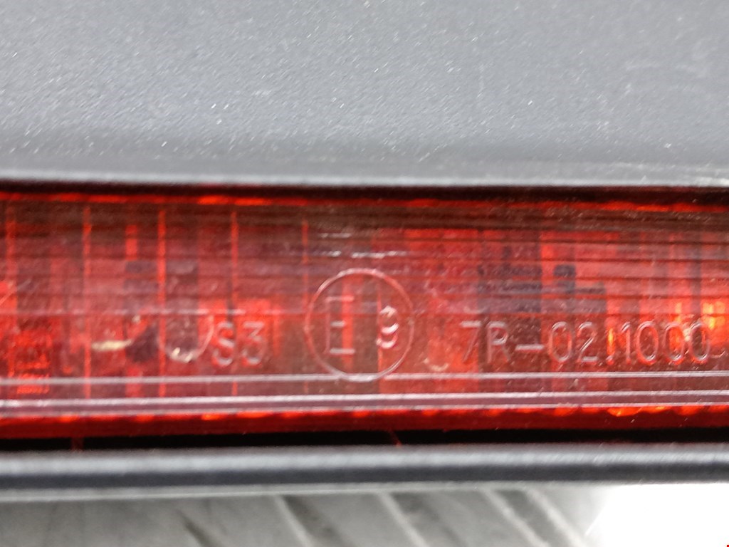 Фонарь дополнительный тормозной (стоп-сигнал) Volkswagen Polo 3 купить в России