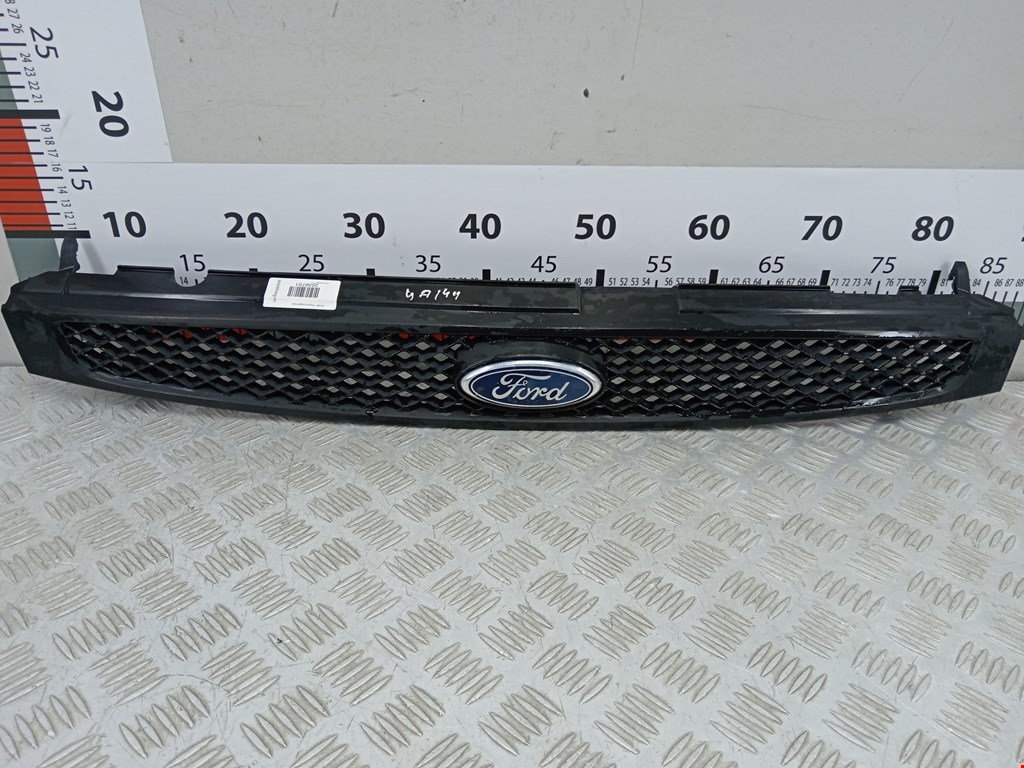 Решетка радиатора Ford Fiesta 5