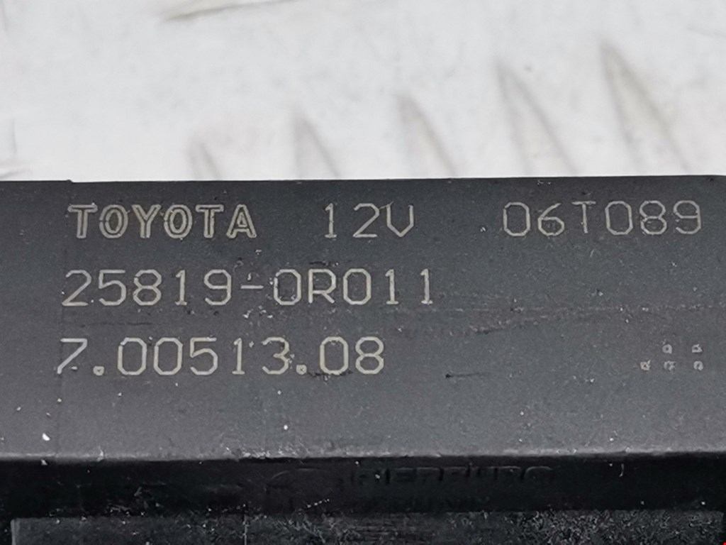 Преобразователь давления (соленоид наддува/EGR) Toyota Avensis 2 (T250) купить в России