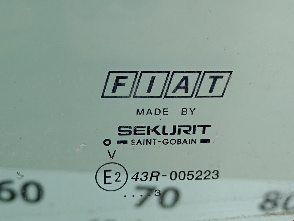 Стекло двери задней левой Fiat Stilo (192) купить в Беларуси