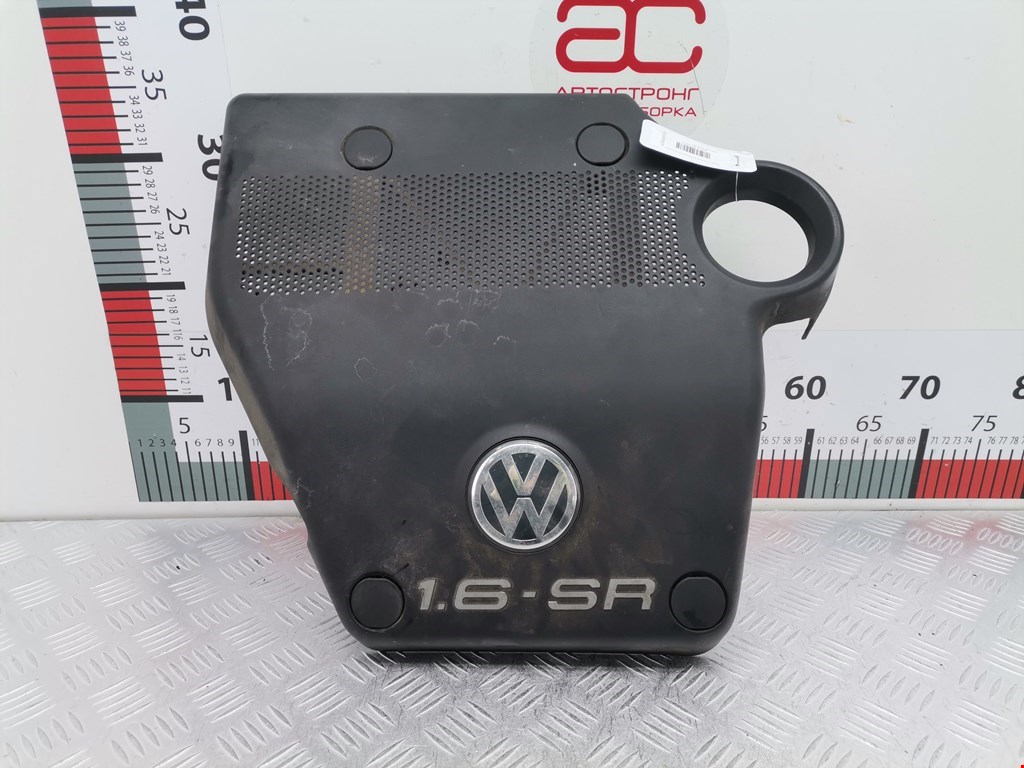 Накладка декоративная двигателя Volkswagen Golf 4