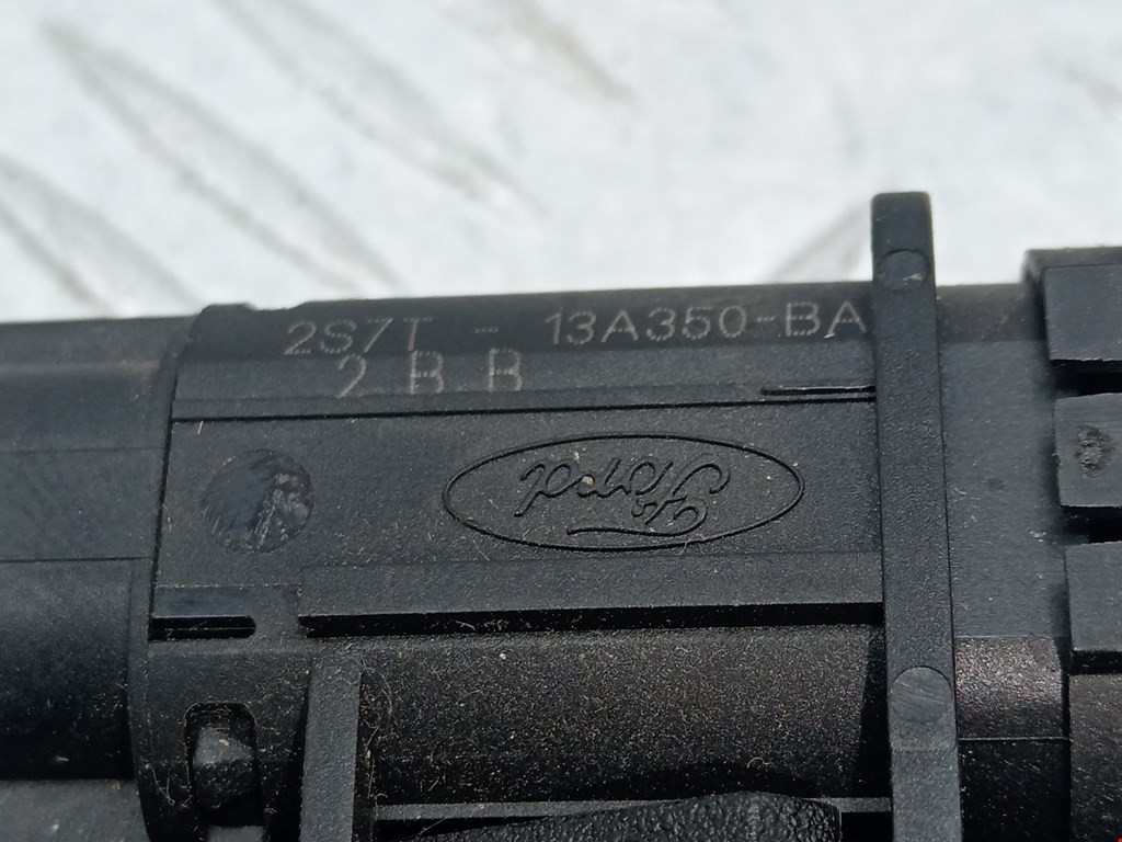 Кнопка аварийной сигнализации Ford Mondeo 3 купить в Беларуси