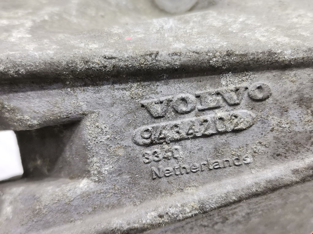 Кронштейн двигателя (лапа крепления) Volvo S70 V70 1 купить в Беларуси