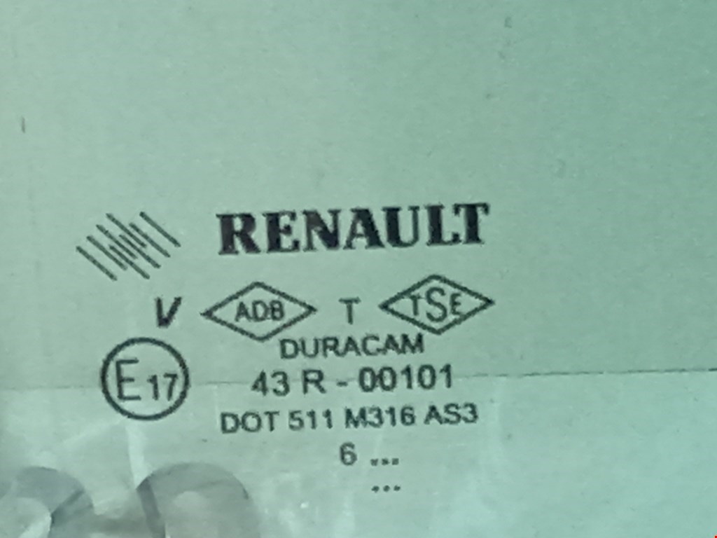 Стекло двери задней правой Renault Clio 2 купить в Беларуси