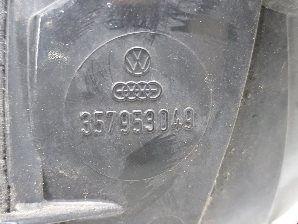 Указатель поворота (поворотник) левый Volkswagen Passat 3 купить в Беларуси