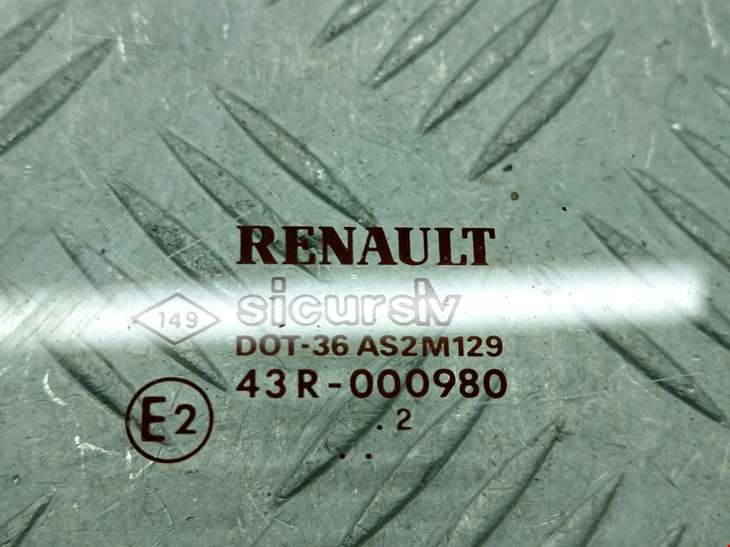 Стекло двери задней правой Renault Kangoo 1 купить в Беларуси