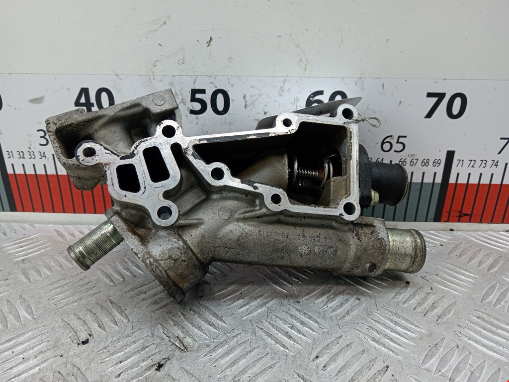 Корпус термостата Citroen C5 1