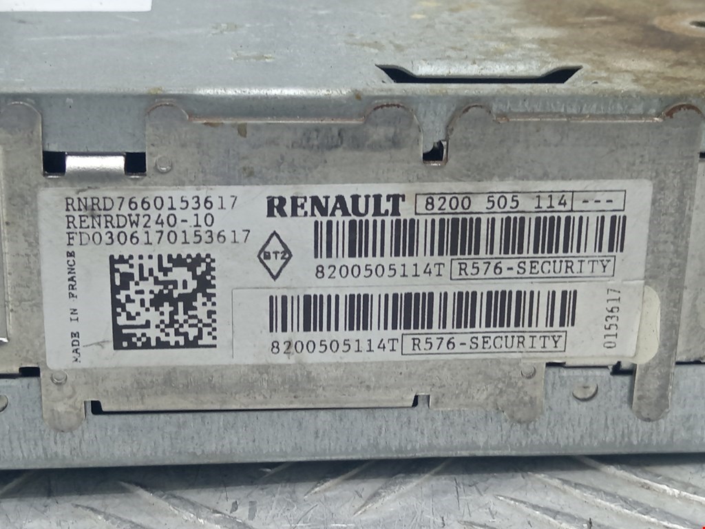 Магнитола Renault Megane 2 купить в России