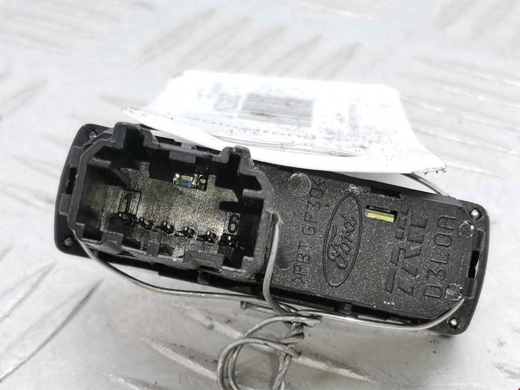 Кнопка обогрева заднего стекла Ford Galaxy 2 купить в России