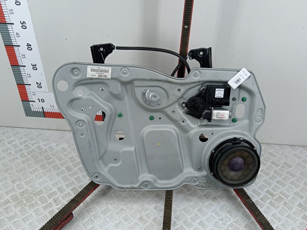 Стеклоподъемник электрический двери передней левой Volkswagen Touran 1 купить в России