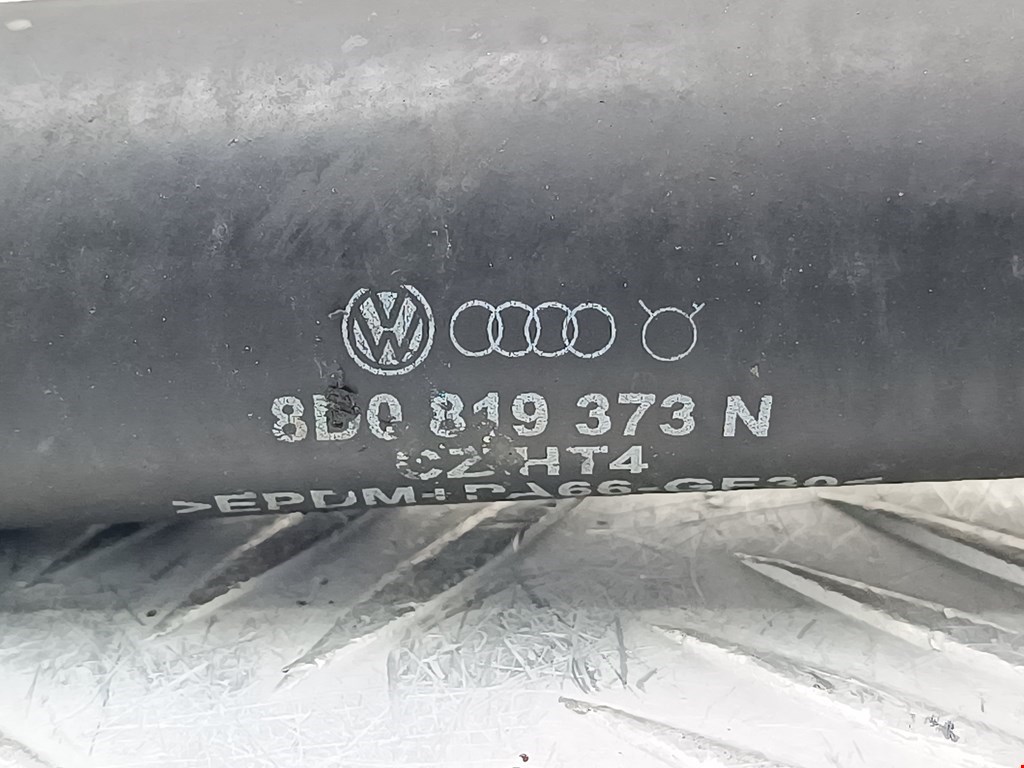 Патрубок отопителя (печки) Volkswagen Passat 5 GP купить в Беларуси