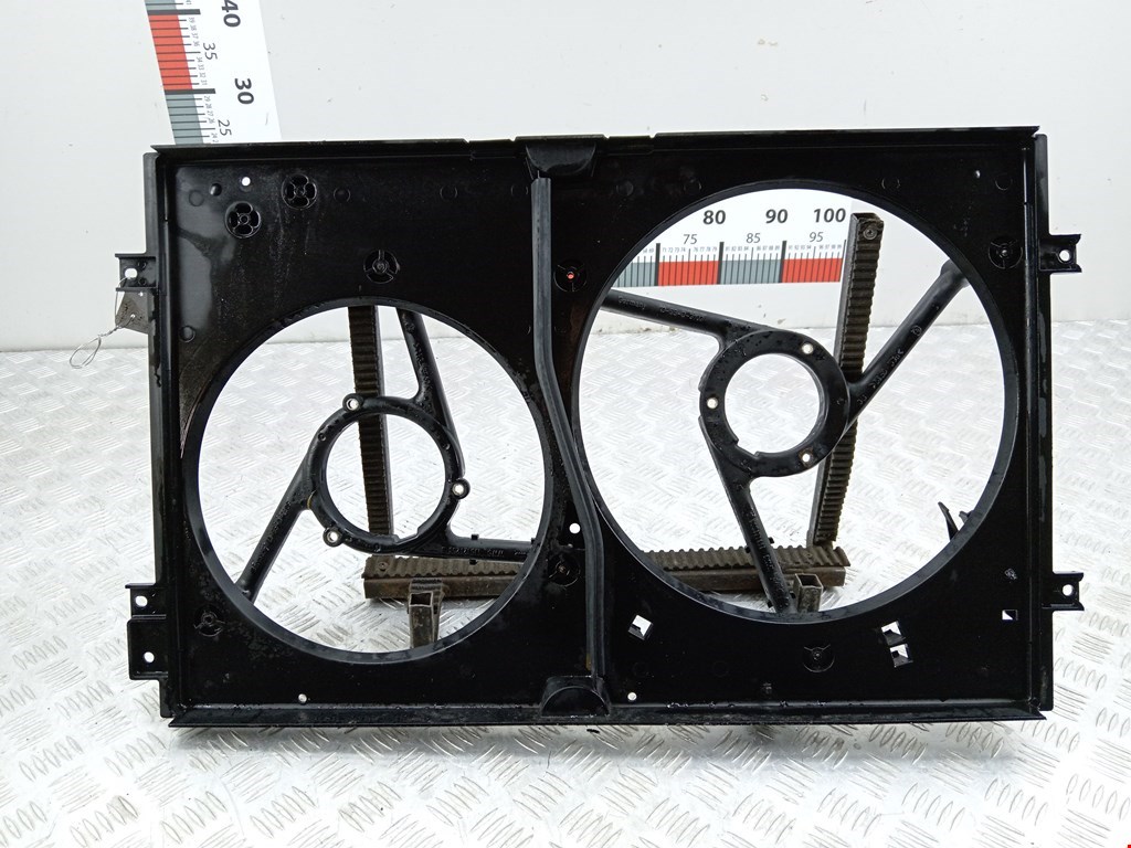 Диффузор вентилятора Volkswagen Bora купить в Беларуси